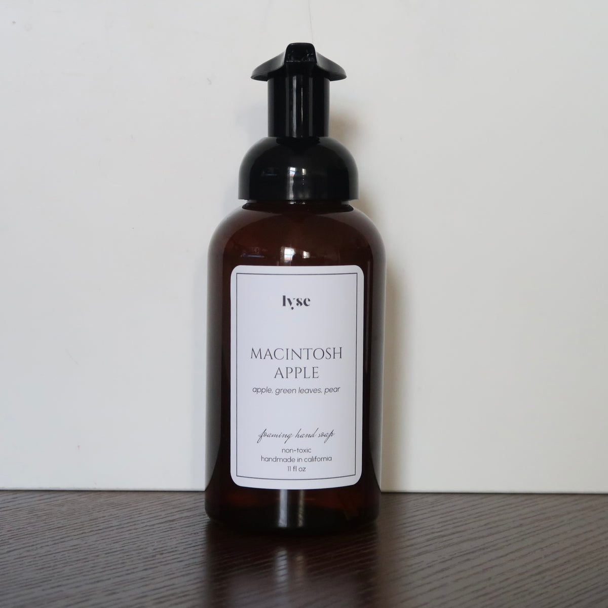 MACINTOSH APPLE FOAMING HAND SOAP