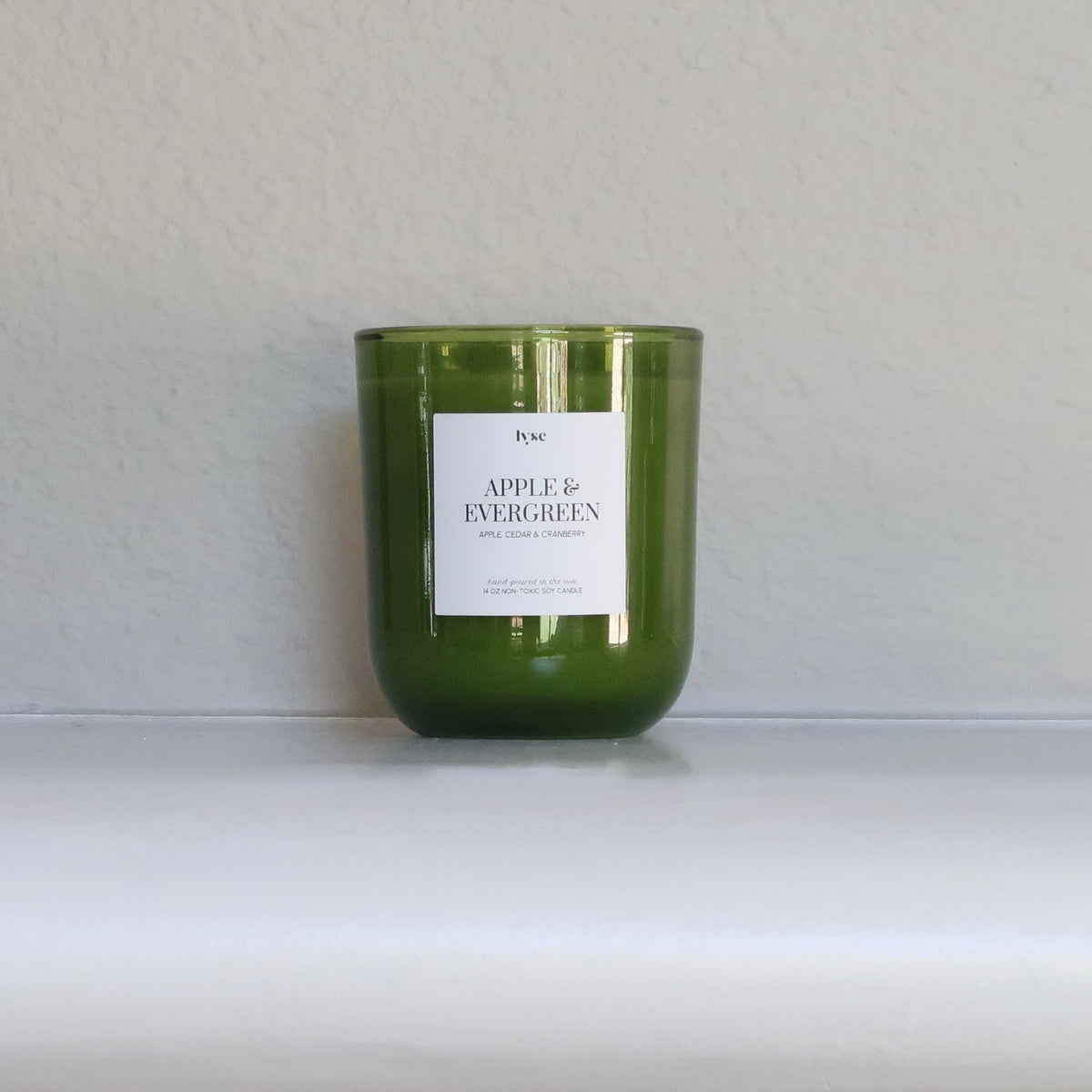 APPLE & EVERGREEN