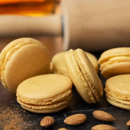 ALMOND MACARON